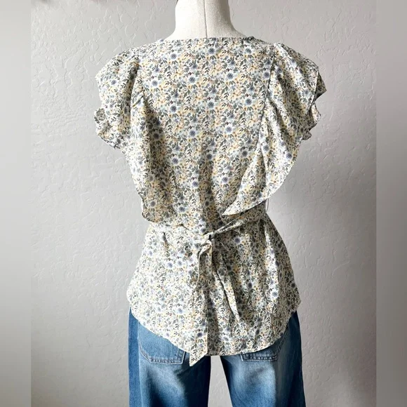 Max Studio Floral Ruffled Tie Waist Top - Picture 4 of 10
